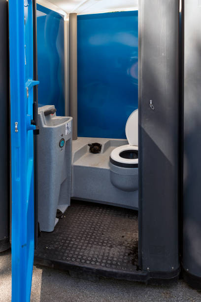 Portable bathroom rental in Dacono, CO